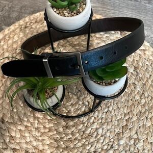 Chaps boys black and brown reversible belt size small like brand new